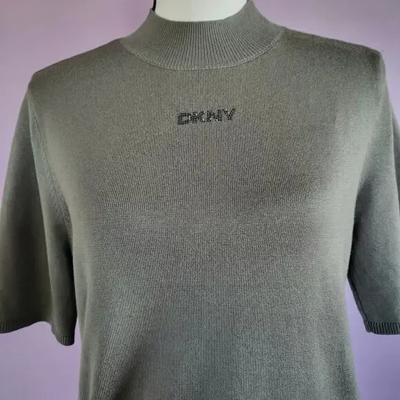 NWT DKNY Jeans Olive Green Short Sleeve Mock Neck Rhinestone Logo Knit Top - Picture 2 of 12